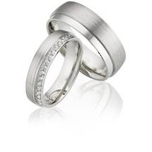 White gold wedding ring